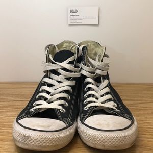Used chuck taylor converse men’s size 9.5 black
